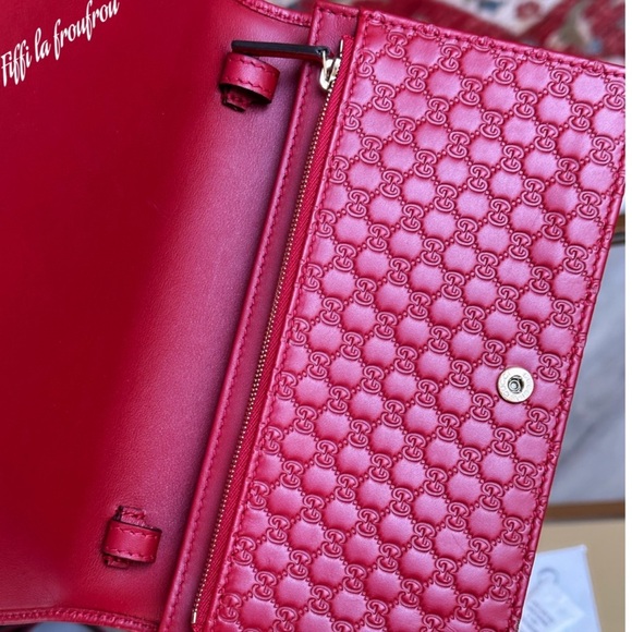 Authentic Gucci crossbody - Picture 10 of 12